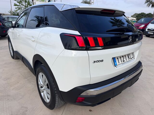 PEUGEOT 3008 ACTIVE 1.2. E-THP AUTO SPANISH LHD IN SPAIN ONLY 59000 MILES 2018